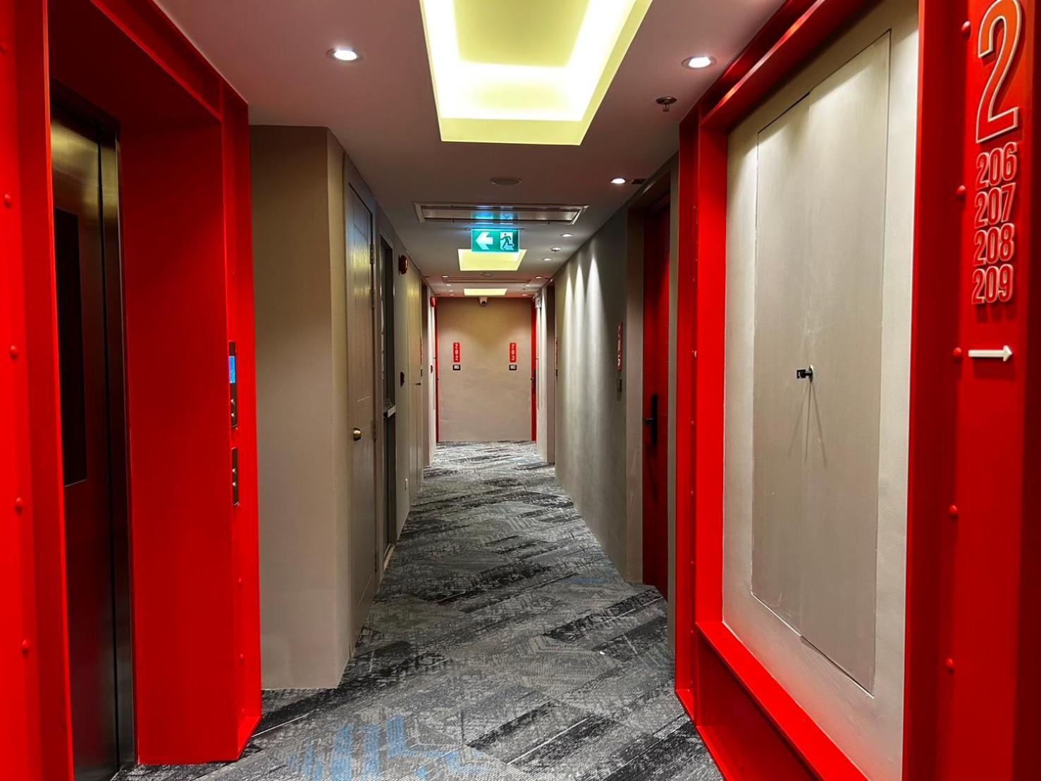 T2 The Portal Sukhumvit Hotel Bangkok Ngoại thất bức ảnh