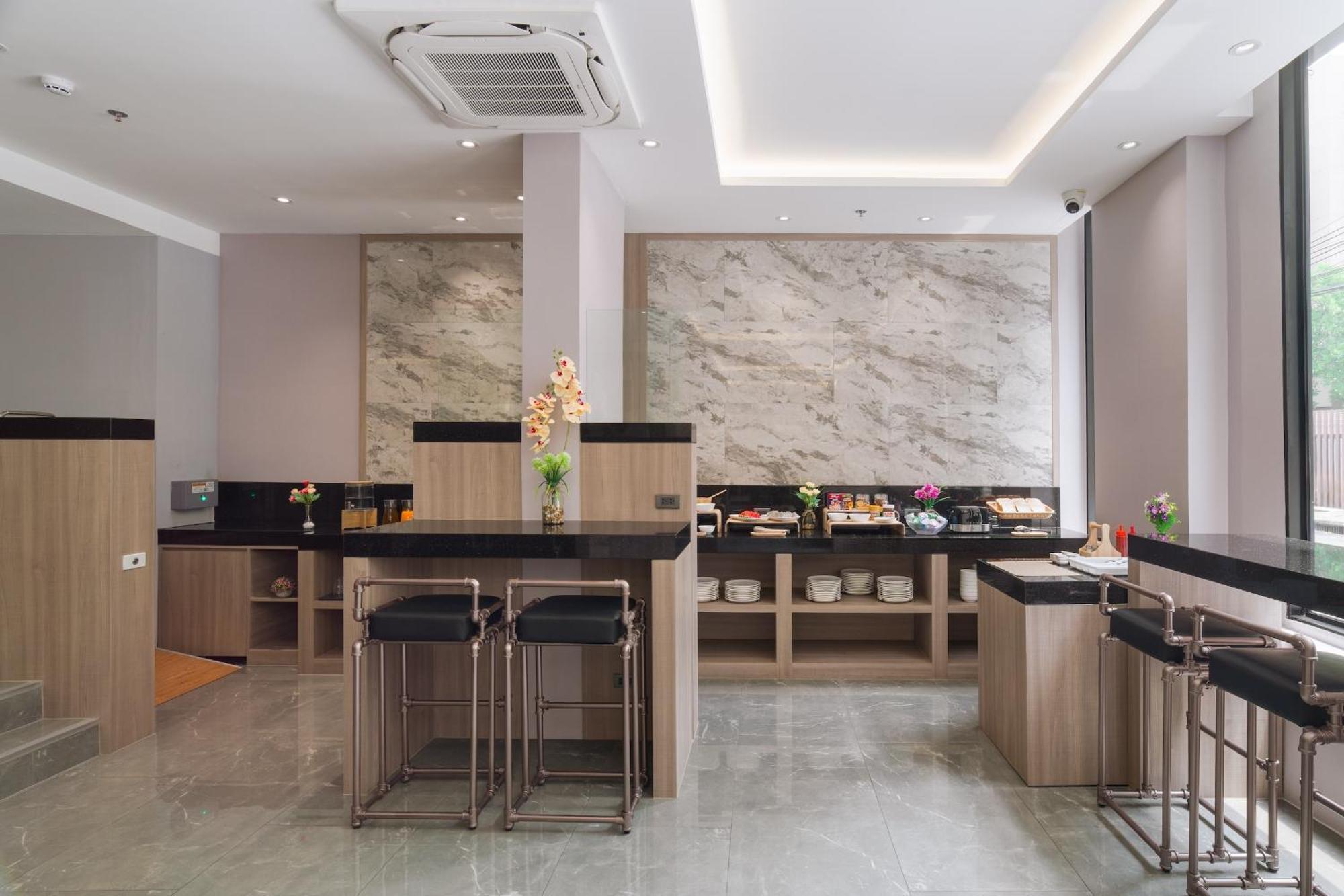 T2 The Portal Sukhumvit Hotel Bangkok Ngoại thất bức ảnh