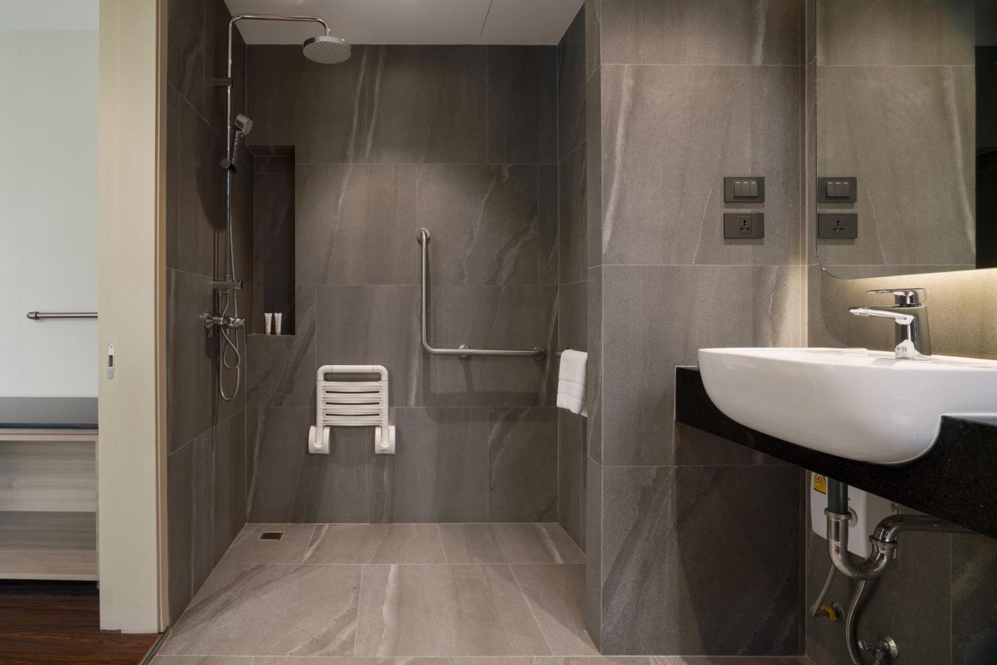 T2 The Portal Sukhumvit Hotel Bangkok Ngoại thất bức ảnh