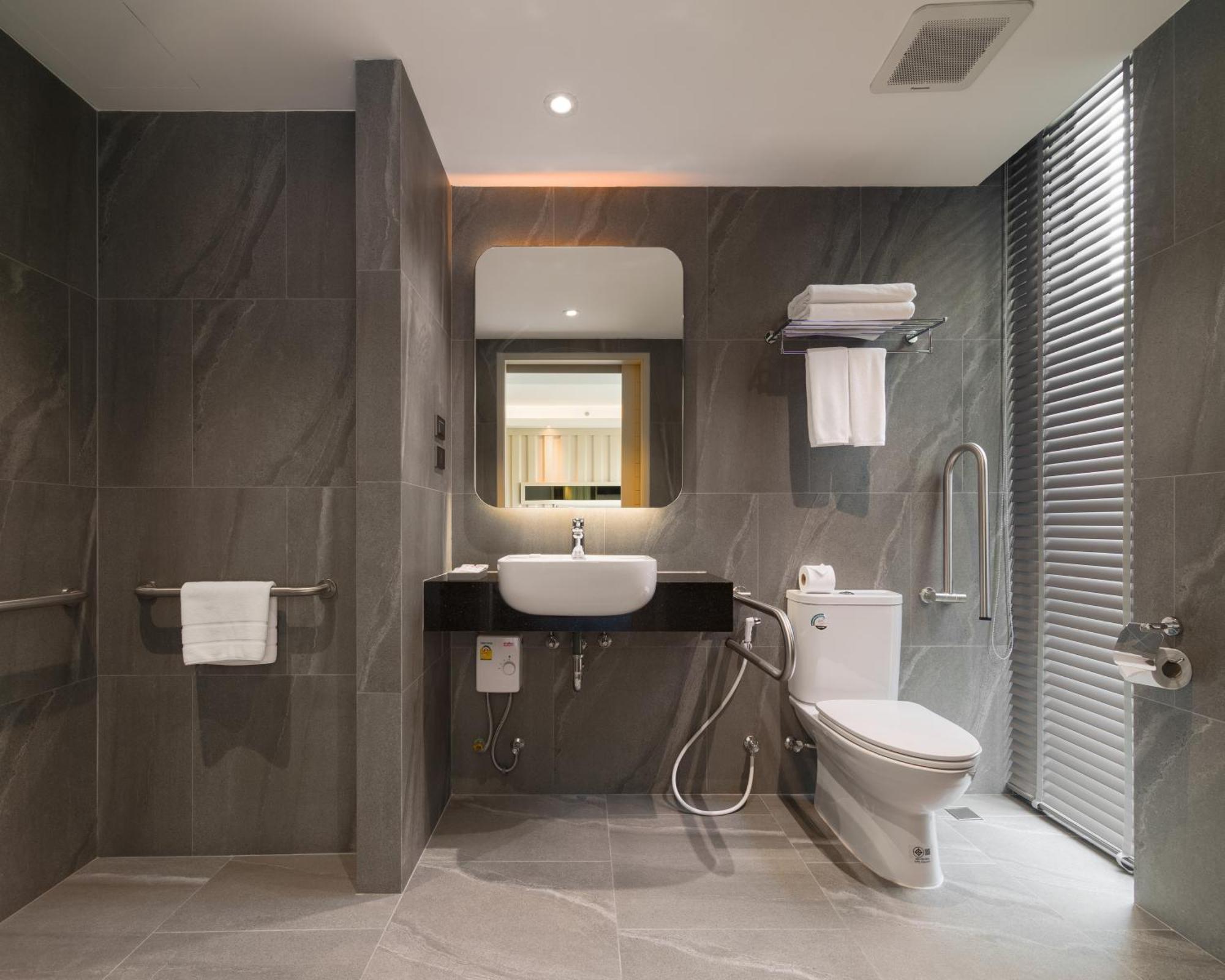 T2 The Portal Sukhumvit Hotel Bangkok Ngoại thất bức ảnh